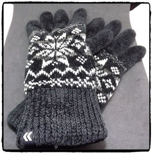 Women's Totes-Isotoner Knitted Snowflake Gloves